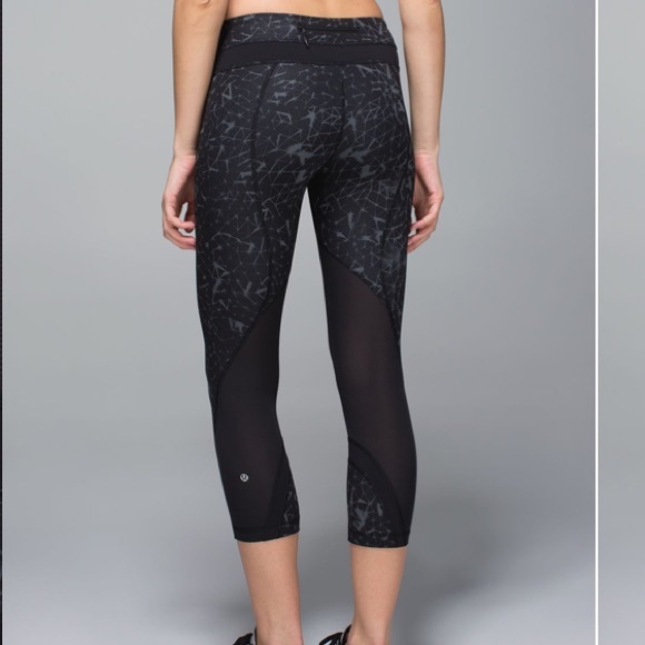 Lululemon Run Inspire 2 Crop Leggings with Mesh - Picture 2 of 15